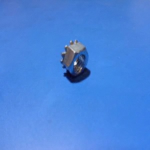 带外部锁扣垫片的螺帽 M4-0.7mm 带外部锁扣垫片的螺帽 M4-0.7mm